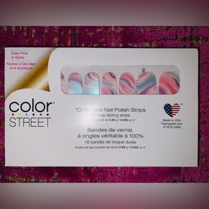 COLOR STREET NAIL STRIPS IN COTTON CANDY SWIRL